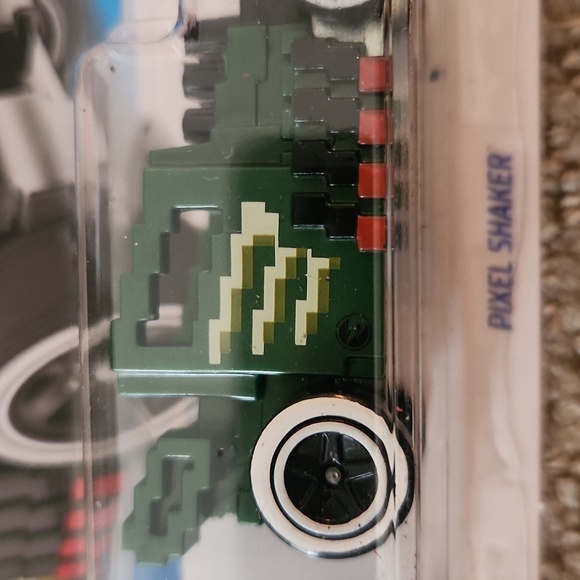 🔥Hot Wheels diecast vehicle,  Pixel Shaker, Treasure Hunt! - Picture 3 of 6